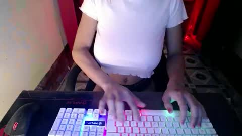 christina online show from December 5, 11:08 am