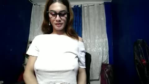 christina online show from March 28, 3:50 am