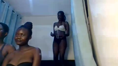 Snapshot of pretty_naya chatting on September 30, 3:22 am naya online show from September 30, 3:22 am