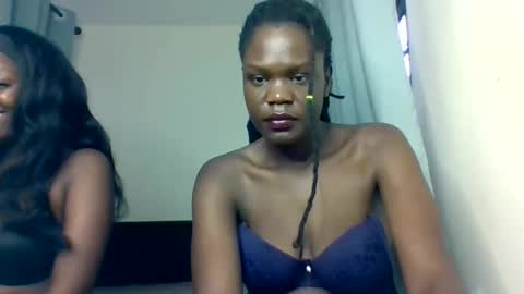 Snapshot of pretty_naya chatting on October 10, 12:37 pm naya online show from October 10, 12:37 pm