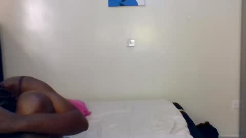 Snapshot of pretty_naya chatting on November 26, 6:36 am naya online show from November 26, 6:36 am