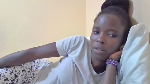 pretty_petite_ebony online show from February 25, 10:39 pm