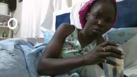 pretty_petite_ebony online show from September 13, 7:57 pm