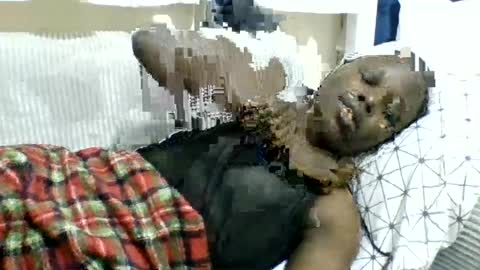pretty_petite_ebony online show from June 13, 1:03 am