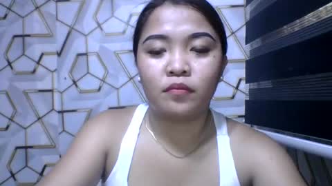 pretty_pharsa online show from June 28, 8:31 am