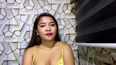 pretty_pharsa online show from July 2, 6:25 pm