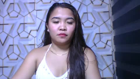 pretty_pharsa online show from July 14, 2:12 pm
