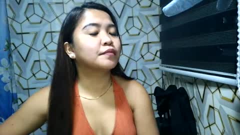 pretty_pharsa online show from July 23, 4:05 pm