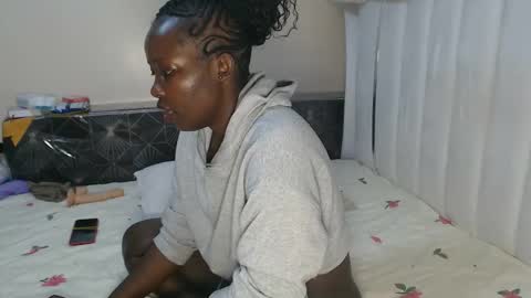 Snapshot of pretty_pussy2 chatting on September 11, 6:24 am Essy online show from September 11, 6:24 am