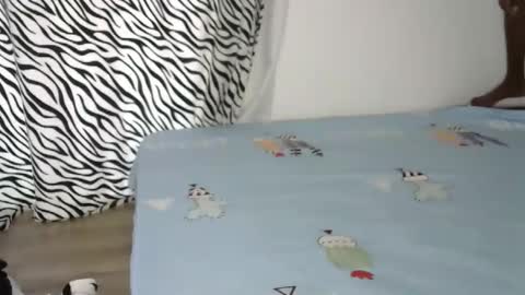 Snapshot of pretty_queennie chatting on November 10, 10:03 am Pretty doll online show from November 10, 10:03 am