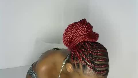 Snapshot of pretty_queennie chatting on December 16, 11:26 am Pretty doll online show from December 16, 11:26 am