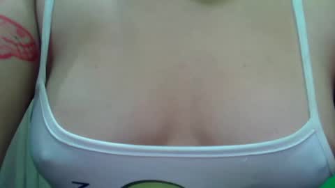 pretty stela online show from February 19, 1:39 pm