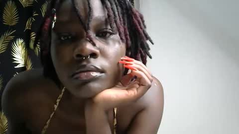 Snapshot of pretty_studxx chatting on January 10, 12:12 am pretty online show from January 10, 12:12 am