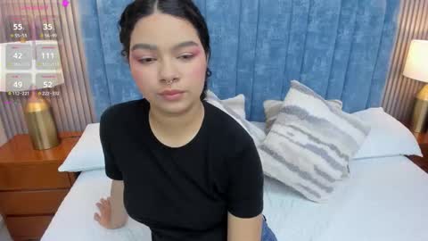 Snapshot of pretty_sunlight_ chatting on November 5, 2:11 am Daisy Flower online show from November 5, 2:11 am