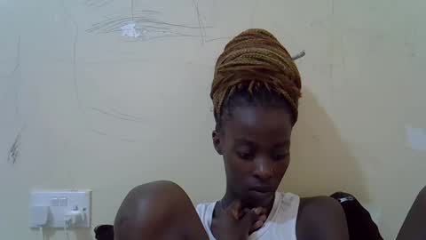 Vee online show from March 11, 8:42 am