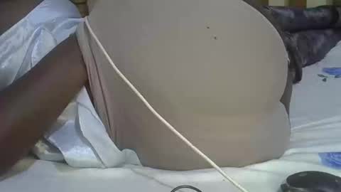 prettyalma online show from March 11, 7:31 pm