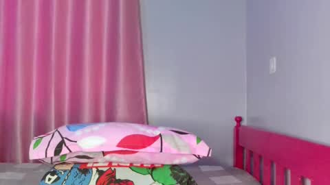 Snapshot of prettybigclit_ebony chatting on September 13, 6:24 am prettybigclit_ebony online show from September 13, 6:24 am