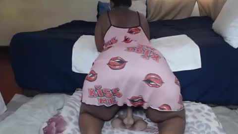 Cindy online show from May 19, 7:04 am