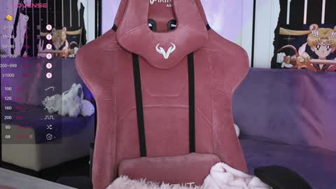 Violet online show from December 14, 11:39 am