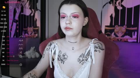 Violet online show from January 2, 10:26 am