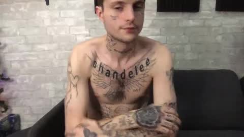 Snapshot of prettyboyszn chatting on December 21, 2:52 am pretty boy online show from December 21, 2:52 am