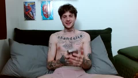 Snapshot of prettyboyszn chatting on September 26, 4:05 am pretty boy online show from September 26, 4:05 am