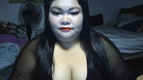 Snapshot of prettycarla_ chatting on April 7, 1:28 am prettycarla online show from April 7, 1:28 am