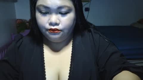 Snapshot of prettycarla_ chatting on April 15, 1:12 am prettycarla online show from April 15, 1:12 am