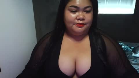 Snapshot of prettycarla_ chatting on June 3, 12:35 am prettycarla online show from June 3, 12:35 am