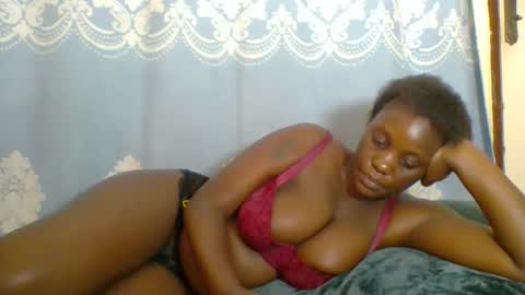 SHANIA online show from February 10, 12:42 pm