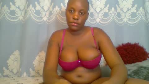 Snapshot of prettydarkskin002 chatting on April 8, 10:48 am SHANIA online show from April 8, 10:48 am