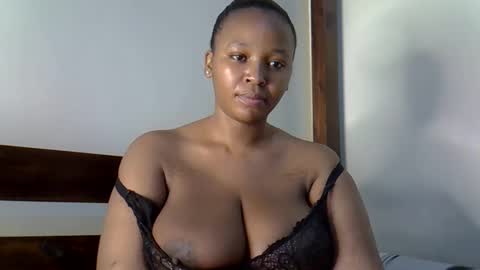 prettydey1 online show from May 29, 7:01 pm