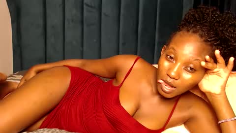 Mary online show from November 4, 6:07 pm