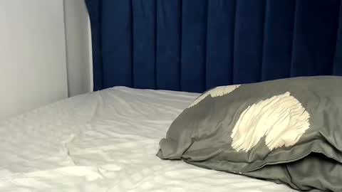 Mary online show from March 2, 7:15 am