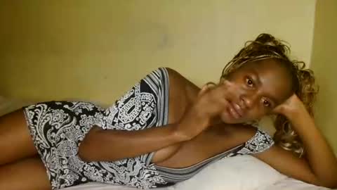 Snapshot of prettygoddess1 chatting on June 19, 3:11 am Mary online show from June 19, 3:11 am