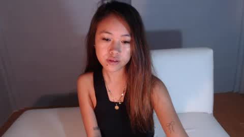Snapshot of prettyhotshakira chatting on July 22, 10:34 pm shakira online show from July 22, 10:34 pm