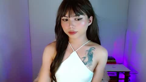 Snapshot of prettyjulian chatting on February 13, 7:03 am SEXY JULIA online show from February 13, 7:03 am