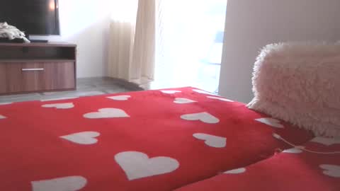 prettyjulliette online show from October 31, 2:18 pm