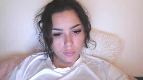 prettyjulliette online show from November 6, 11:04 pm