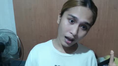 Snapshot of prettykate_04 chatting on January 15, 10:24 pm Kate online show from January 15, 10:24 pm