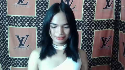 prettykhelcy online show from January 17, 7:02 am