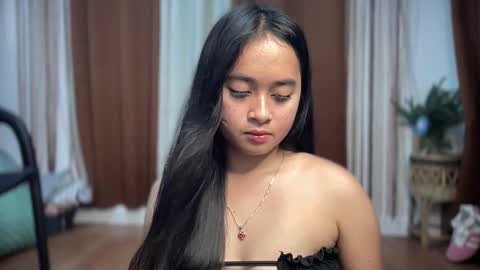 Snapshot of prettylittle_lady chatting on November 12, 11:21 am prettylittle_lady online show from November 12, 11:21 am