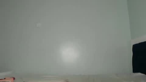 Snapshot of prettyliz1999 chatting on February 27, 11:52 am Lizzy online show from February 27, 11:52 am