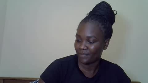 LILIAN online show from April 22, 4:30 pm