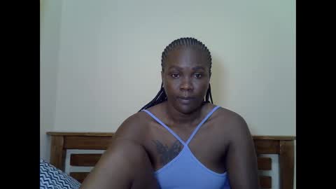 Snapshot of prettyliz30 chatting on May 8, 1:55 am LILIAN online show from May 8, 1:55 am
