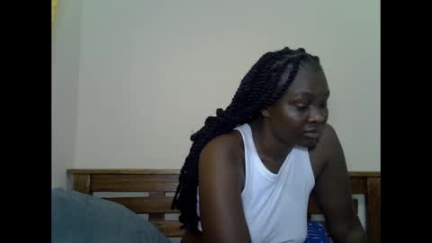 Snapshot of prettyliz30 chatting on May 26, 12:17 am LILIAN online show from May 26, 12:17 am