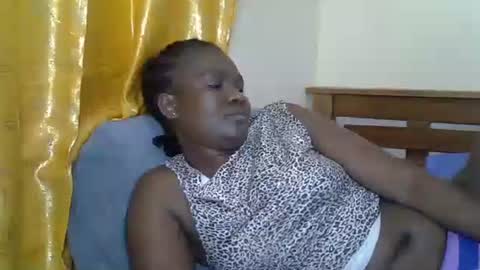 Snapshot of prettyliz30 chatting on June 3, 11:13 am LILIAN online show from June 3, 11:13 am