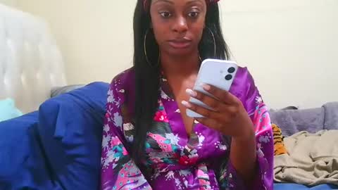Snapshot of prettylondond chatting on July 21, 3:47 pm prettylondond online show from July 21, 3:47 pm