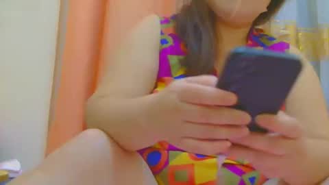 Snapshot of prettynhing chatting on November 1, 1:24 pm Nhing online show from November 1, 1:24 pm