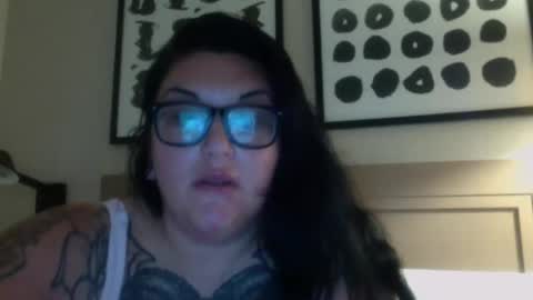 prettynixxie online show from May 15, 7:04 am